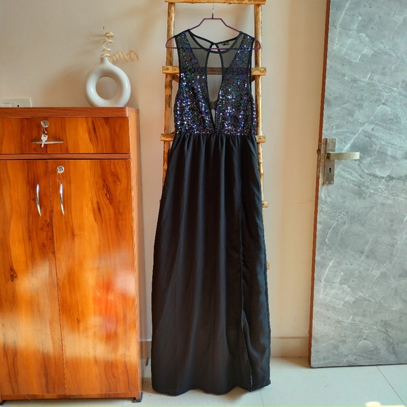 Forever 21 Dresses & Skirts - Forever 21 Sheer Party Dress